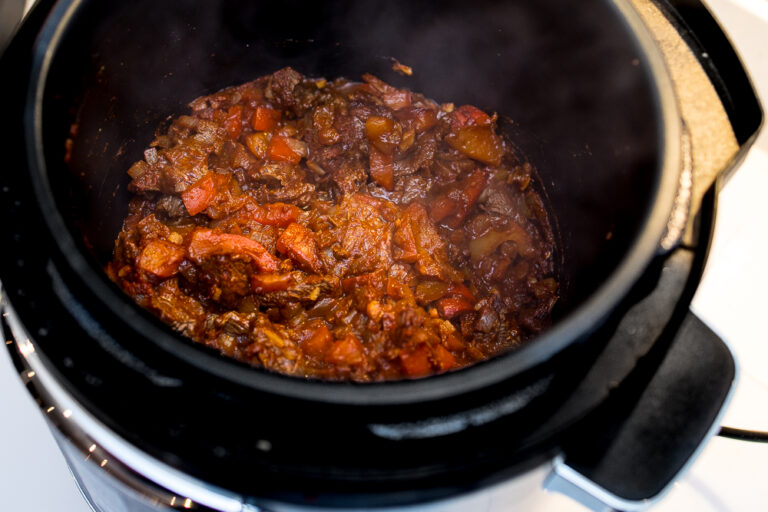 GULASCH i Crockpot Turbo Express 56kilo.se Recept, Inspiration och Livets Goda