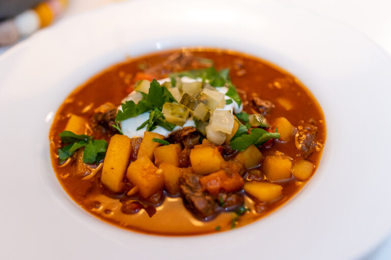 GULASCH i Crockpot Turbo Express 56kilo.se Recept, Inspiration och Livets Goda