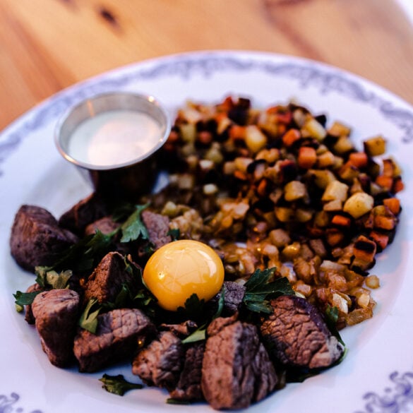 Biff Rydberg med rotfrukter och senapskräm - 56kilo.se - Recept ...