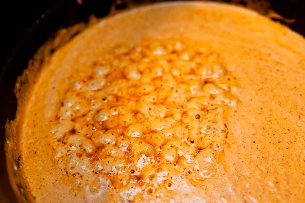 Gaeng Ped Gai – thailändsk röd curry med kyckling