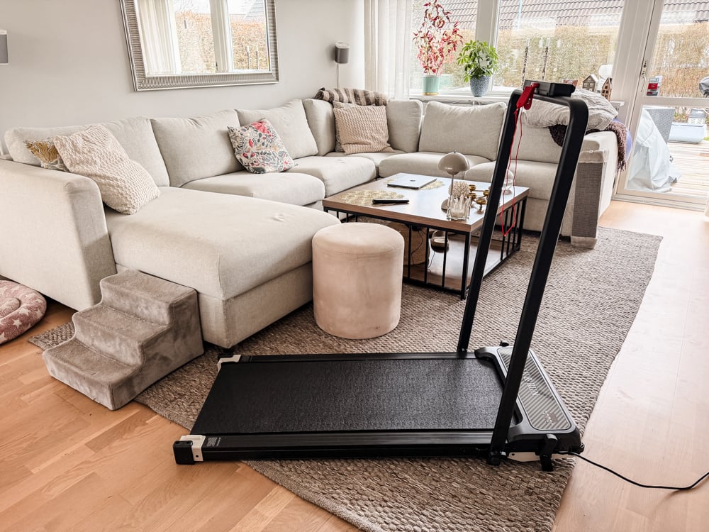 Hopfällbart löpband med zonterapi för hemmaträning