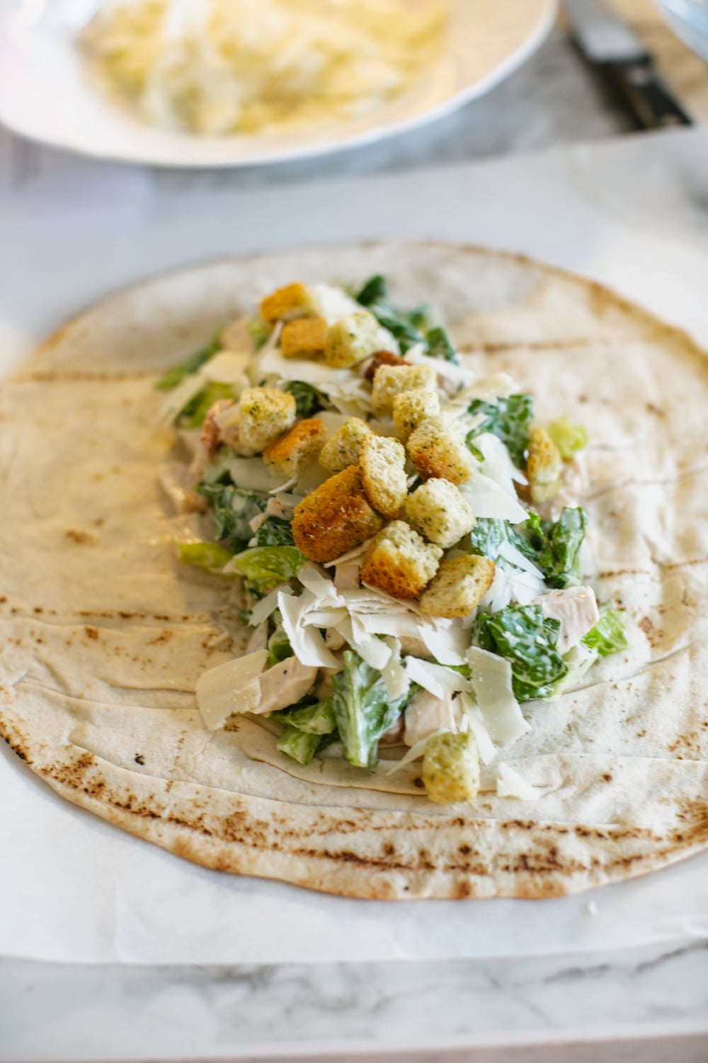 Kyckling och romansallad till caesarwrap